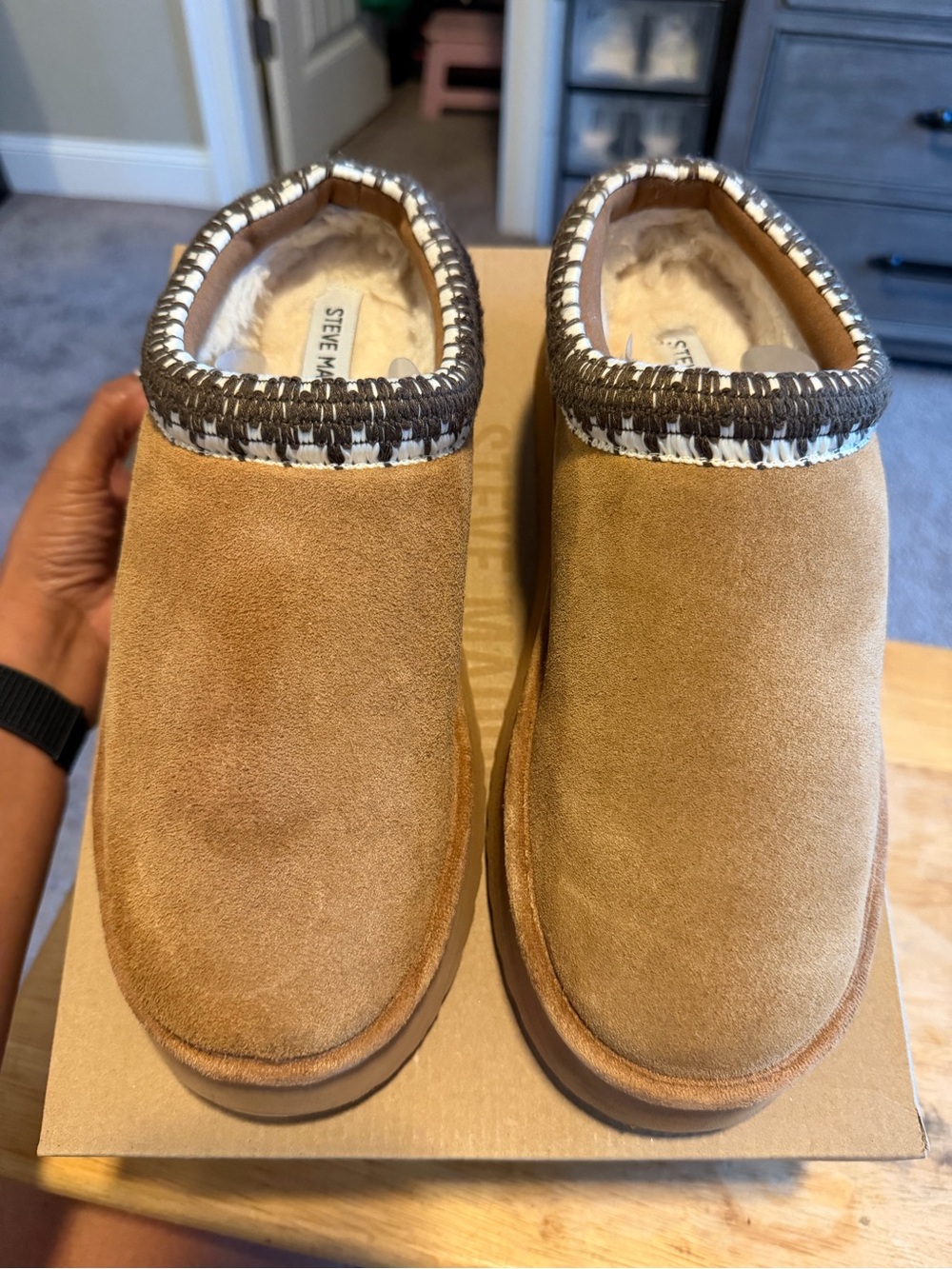 Steve Madden Selena-2 Chestnut Suede Platform Clogs – Size 9